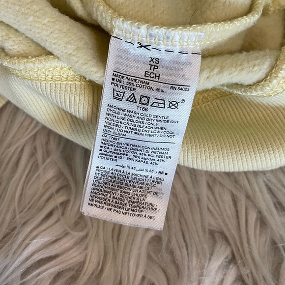 ⛅️ Old Navy | Yellow | Sweatshirt - Picture 9 of 13